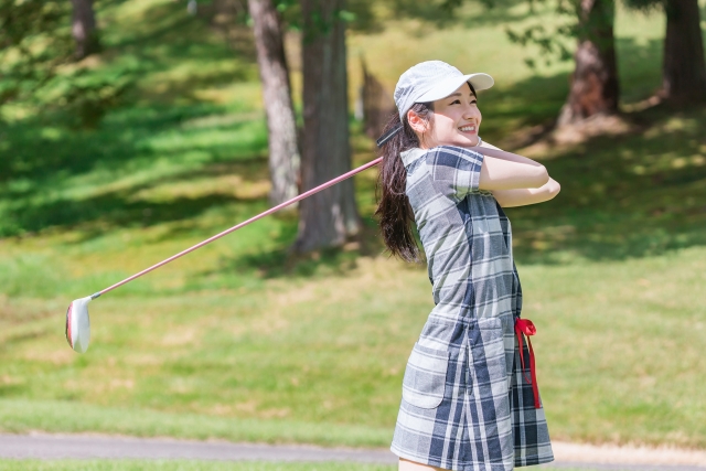 golfer-woman-shot-ad