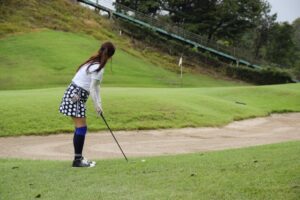 golfer-woman-shot-q