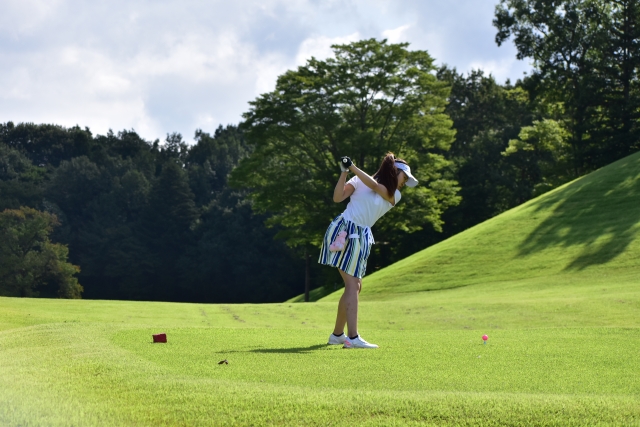 golfer-woman-shot-t